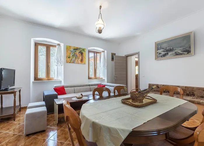 Villa Ana