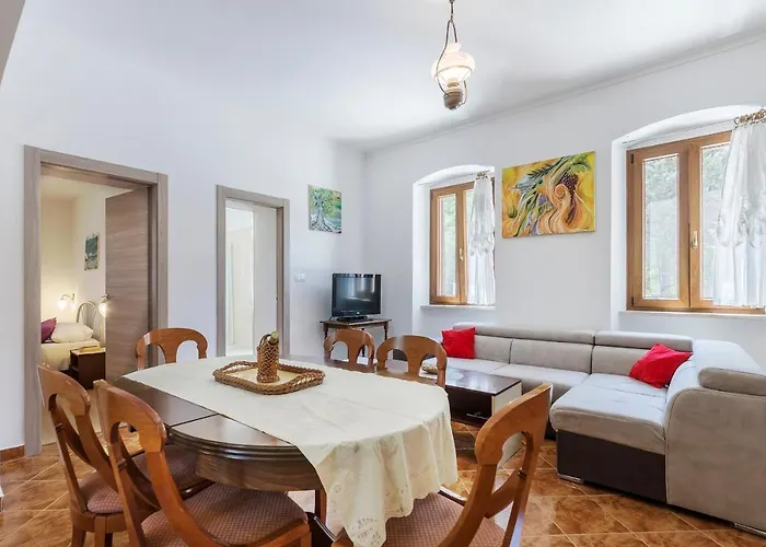 Ana Labin (Istria)